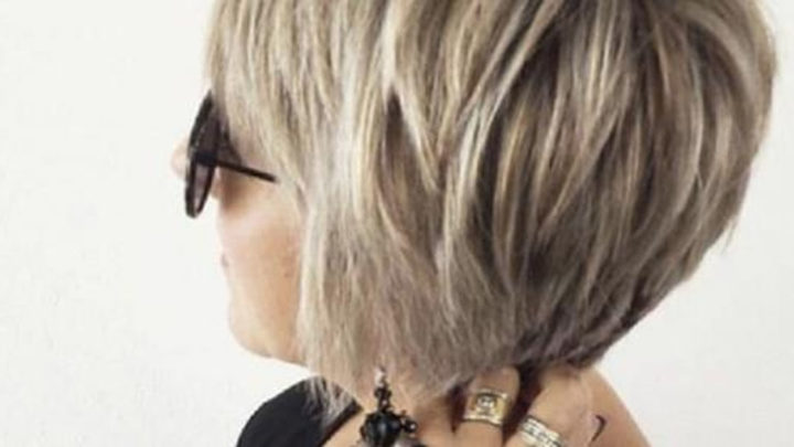 Простые короткие стрижки для женщин старше 50 лет: больше 60 стильных вариантов